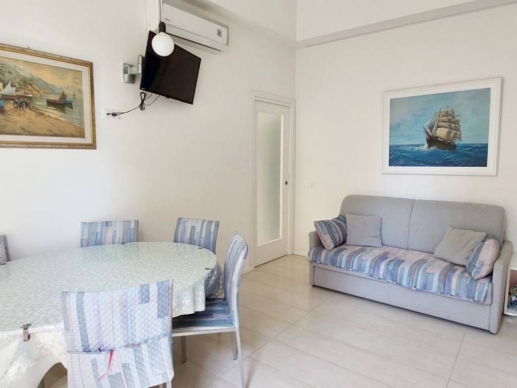 appartamento in vendita a Viareggio in zona Don Bosco