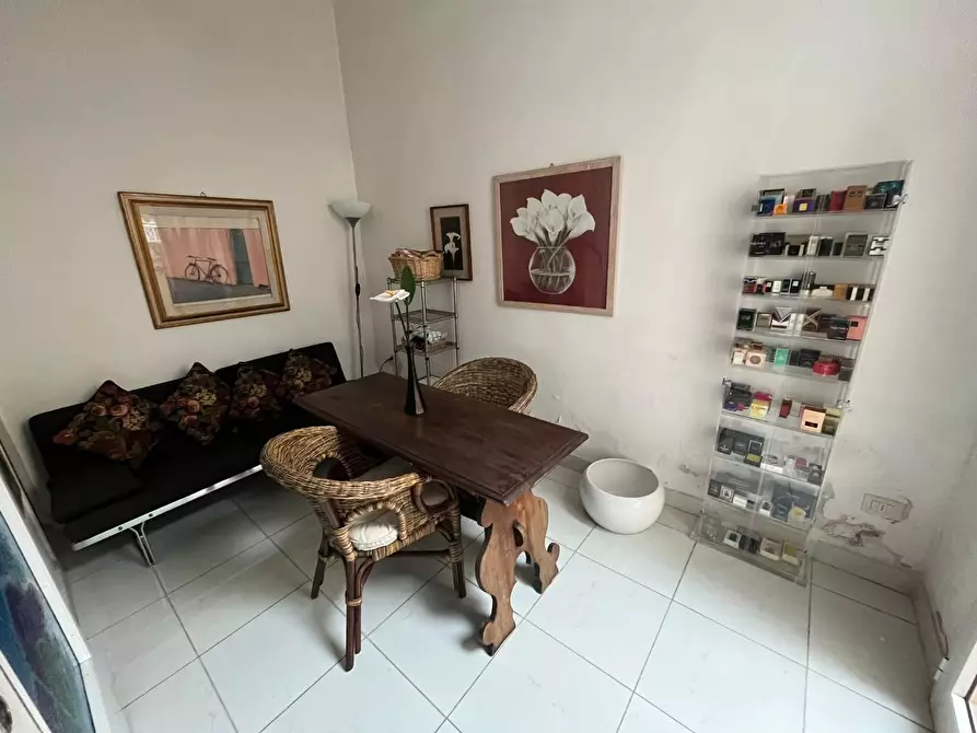 casa indipendente in vendita a Viareggio