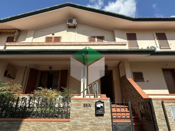 casa indipendente in vendita a Viareggio in zona Migliarina
