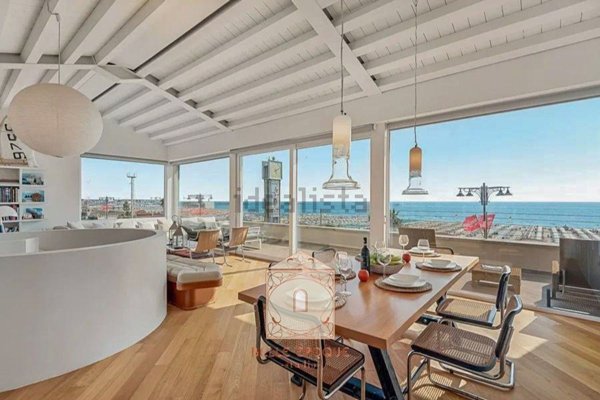appartamento in vendita a Viareggio