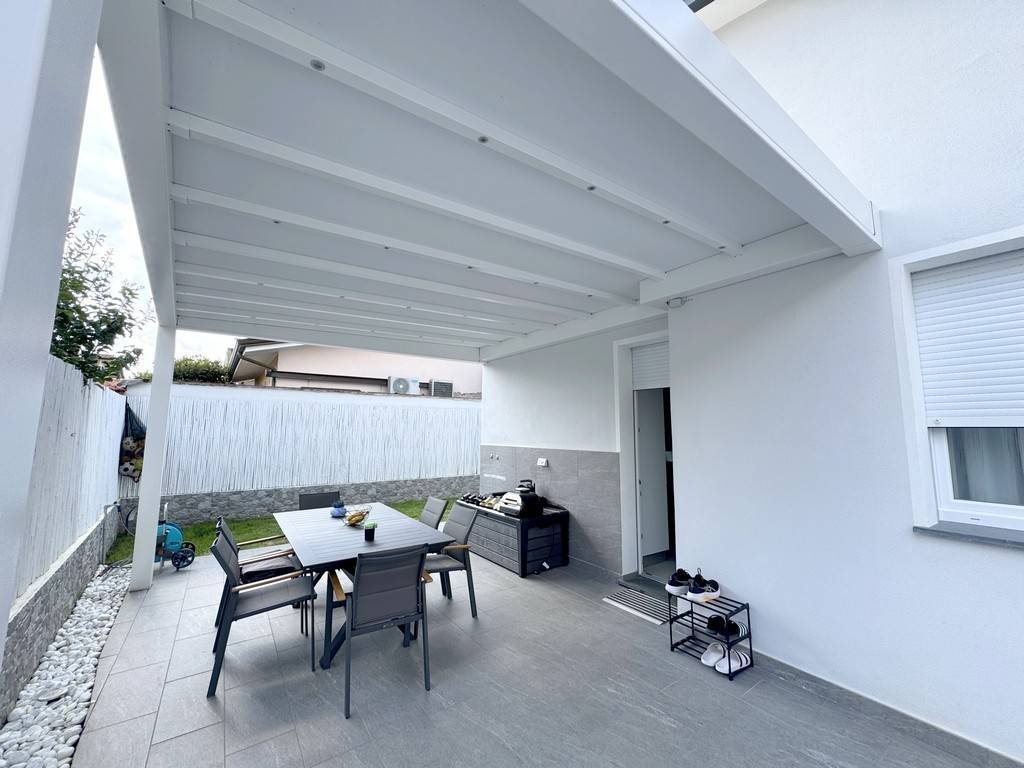 casa indipendente in vendita a Viareggio in zona Torre del Lago