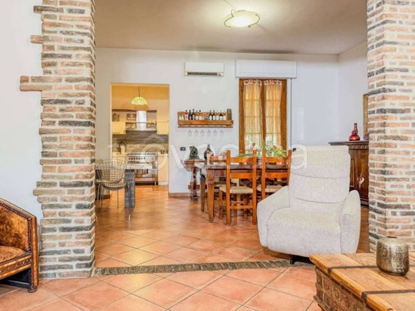 casa indipendente in vendita a Viareggio in zona Campo d'Aviazione