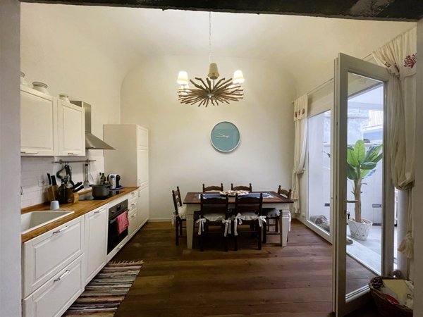 casa indipendente in vendita a Viareggio in zona Centro Storico