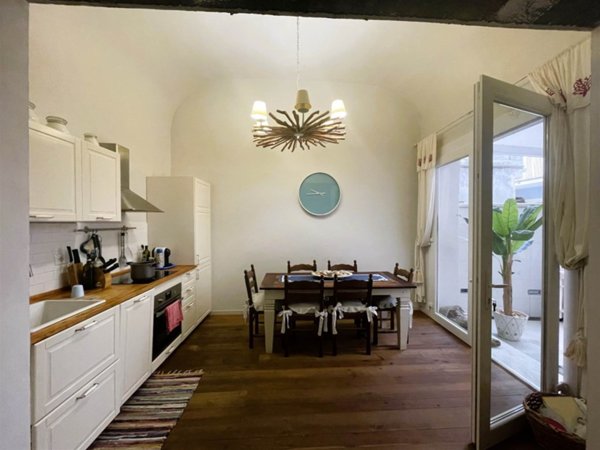 casa indipendente in vendita a Viareggio in zona Centro Storico