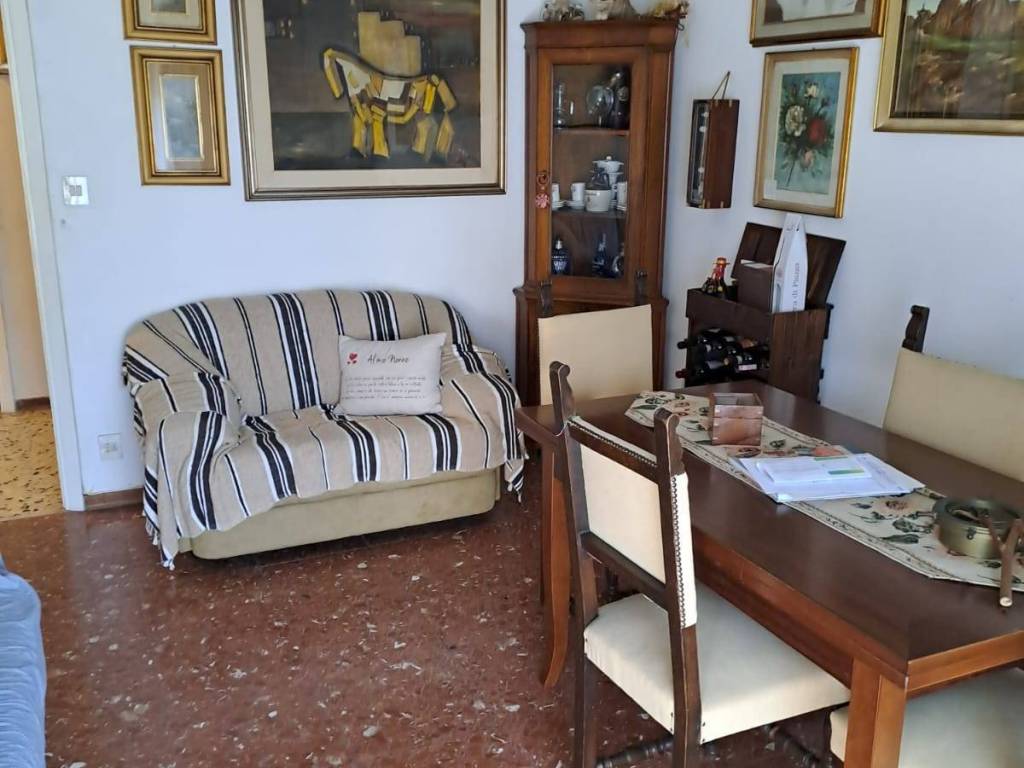 appartamento in vendita a Viareggio in zona Don Bosco