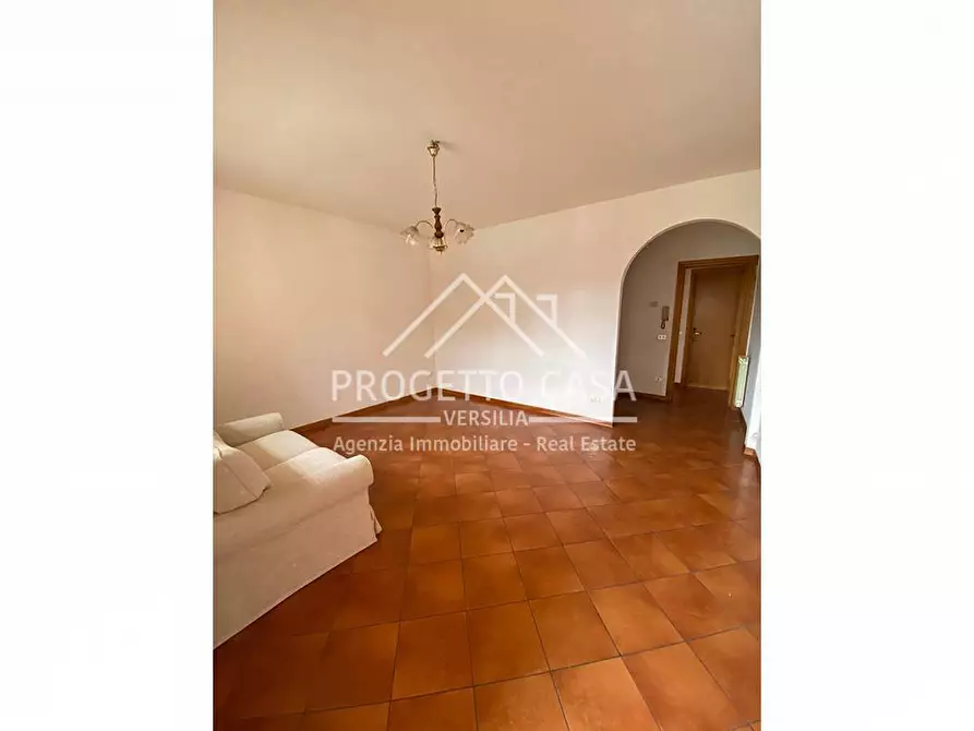 casa indipendente in vendita a Viareggio