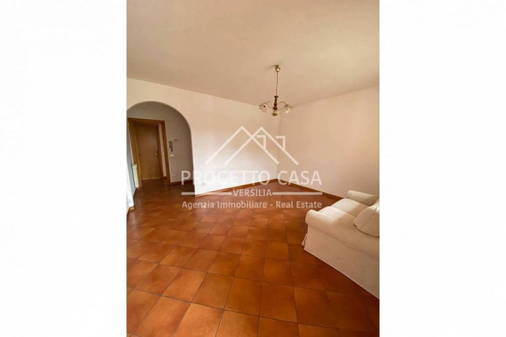 casa indipendente in vendita a Viareggio
