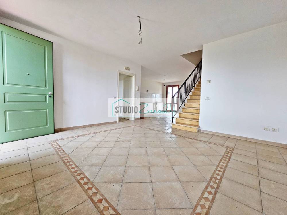 casa indipendente in vendita a Viareggio in zona Campo d'Aviazione