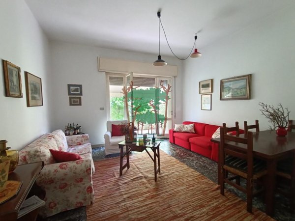 casa indipendente in vendita a Viareggio in zona Marco Polo