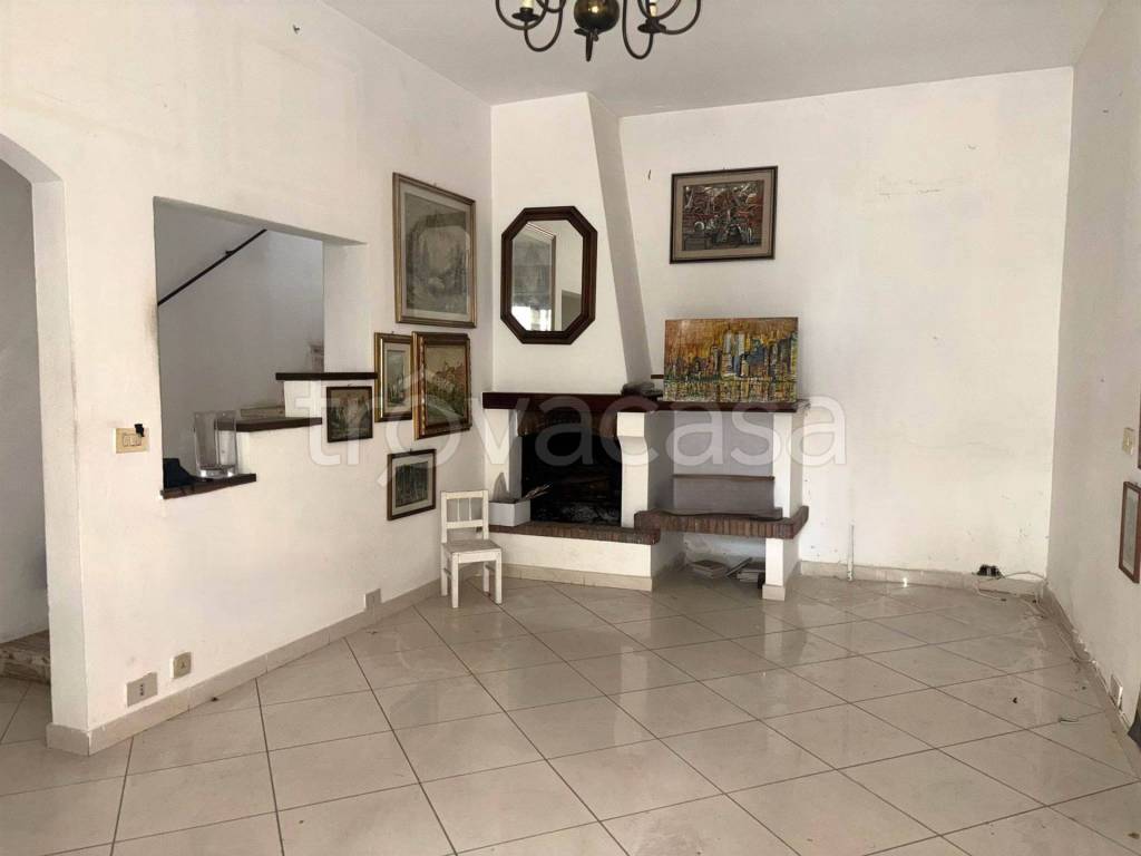 casa indipendente in vendita a Viareggio