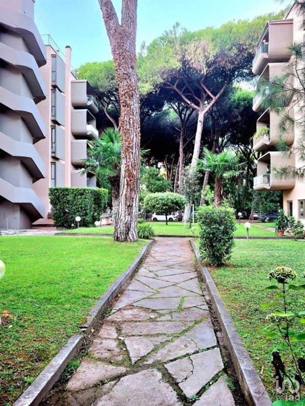 appartamento in vendita a Viareggio in zona Lago Mare