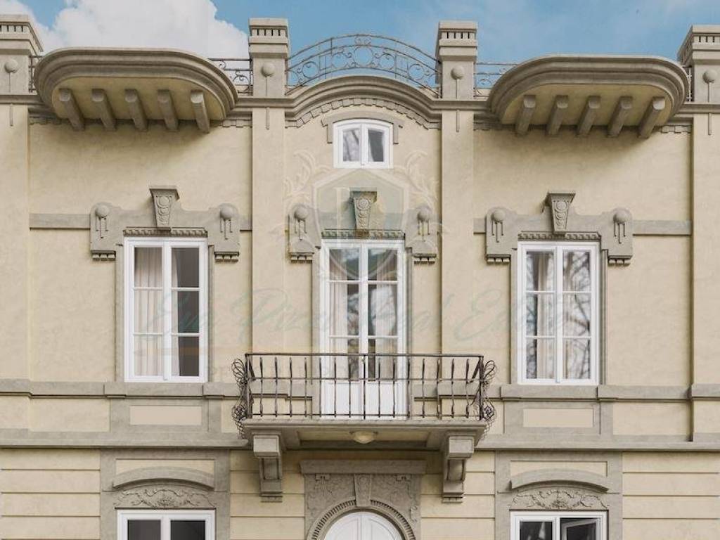 casa indipendente in vendita a Viareggio