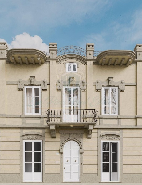 casa indipendente in vendita a Viareggio