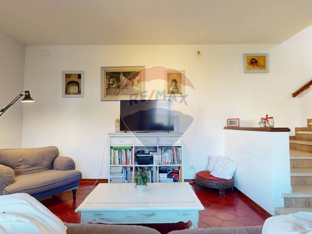 casa indipendente in vendita a Viareggio in zona Torre del Lago