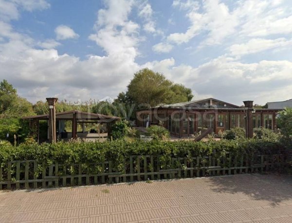 negozio in vendita a Viareggio