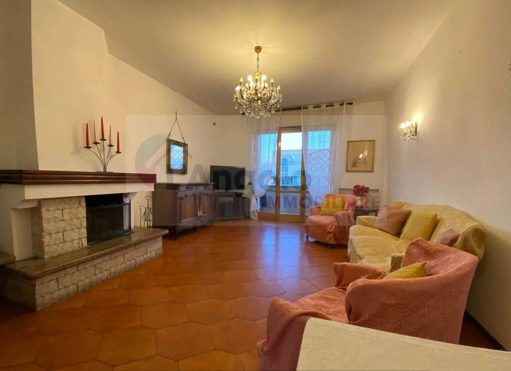 appartamento in vendita a Viareggio in zona Campo d'Aviazione