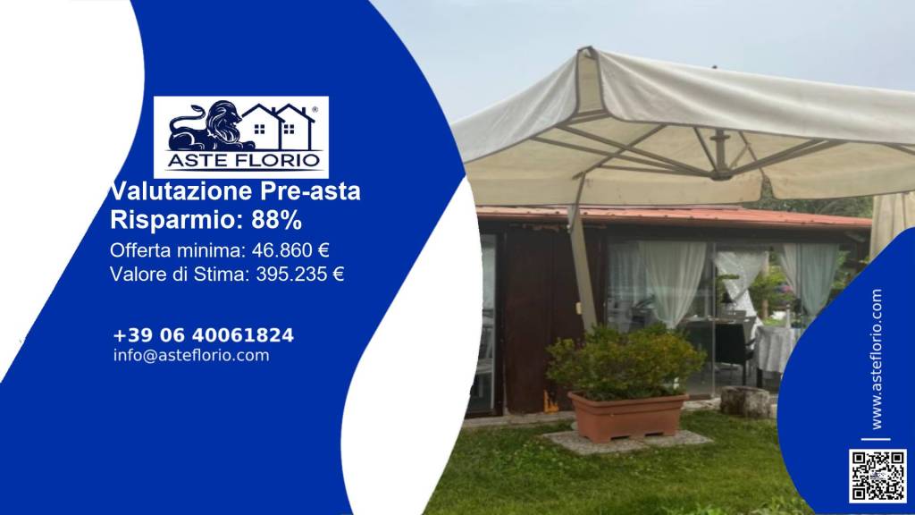 negozio in vendita a Viareggio in zona Torre del Lago