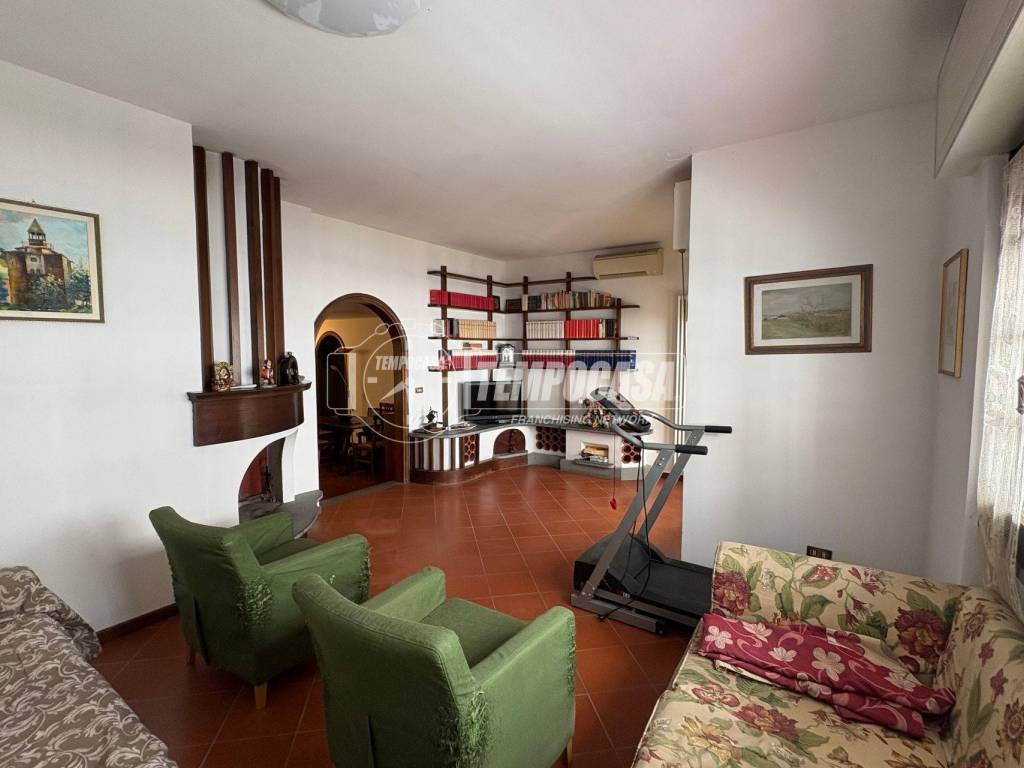 casa indipendente in vendita a Viareggio in zona Centro Storico