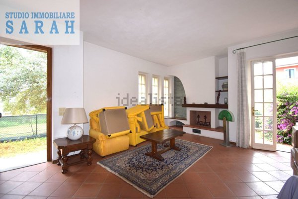 casa indipendente in vendita a Viareggio in zona Torre del Lago