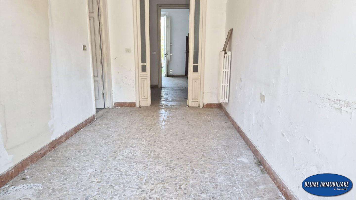 casa indipendente in vendita a Viareggio in zona Centro Storico