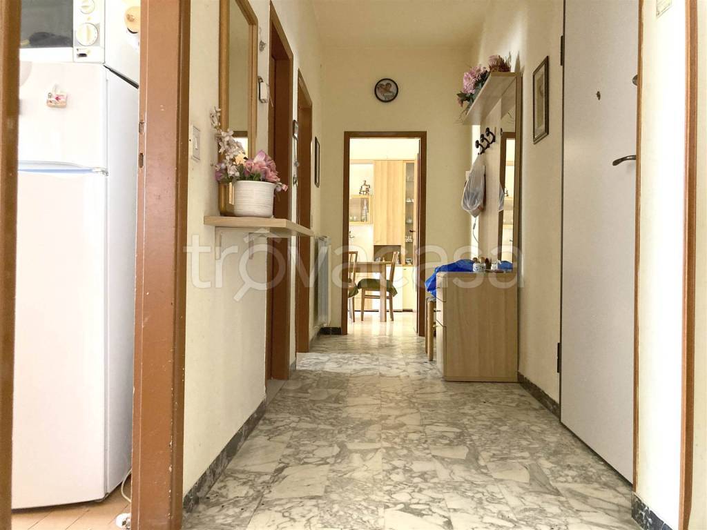 appartamento in vendita a Viareggio in zona Campo d'Aviazione