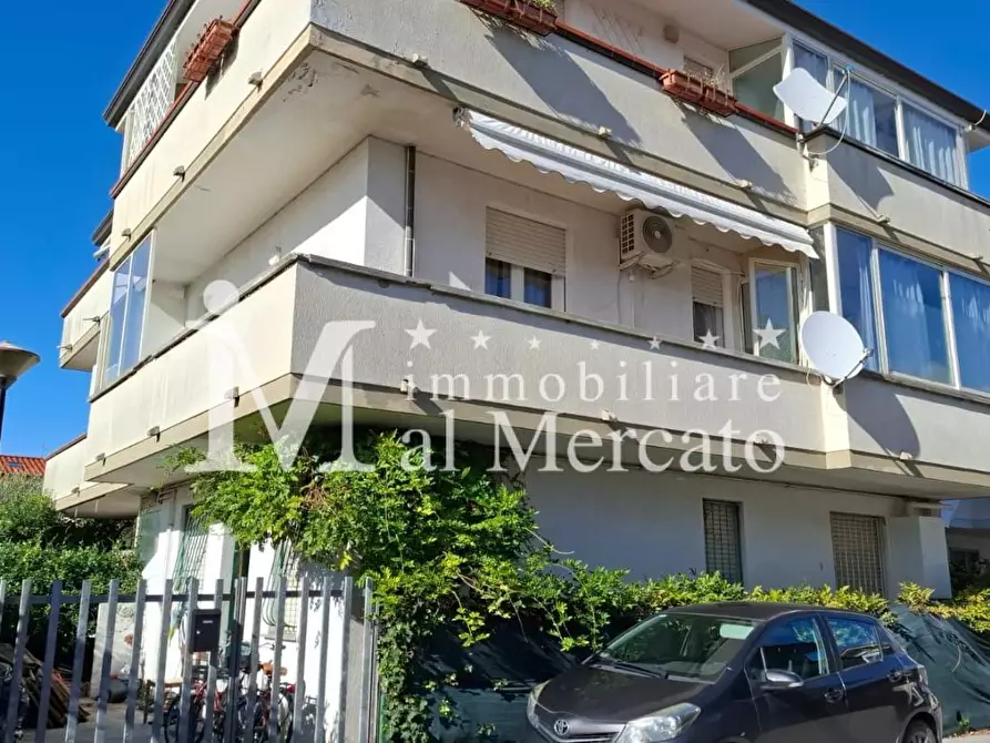 appartamento in vendita a Viareggio in zona Torre del Lago