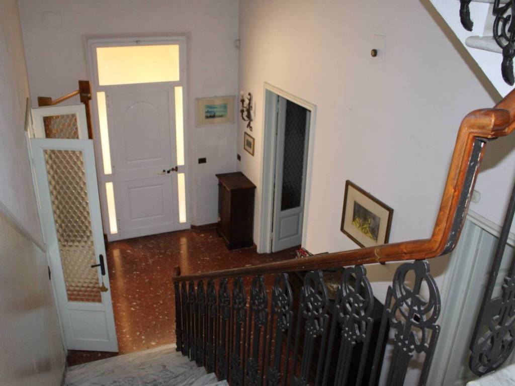 casa indipendente in vendita a Viareggio in zona Centro Storico
