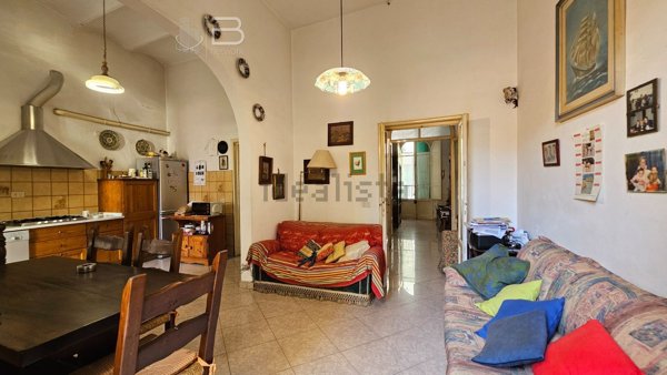 casa indipendente in vendita a Viareggio in zona Centro Storico