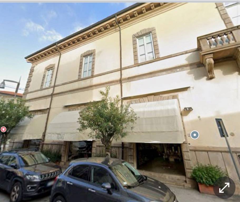 quadrivano in vendita a Viareggio