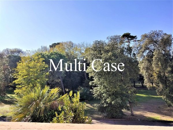 casa indipendente in vendita a Viareggio