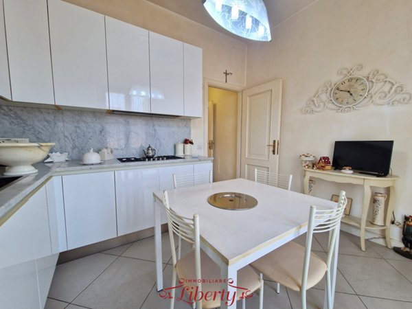 appartamento in vendita a Viareggio