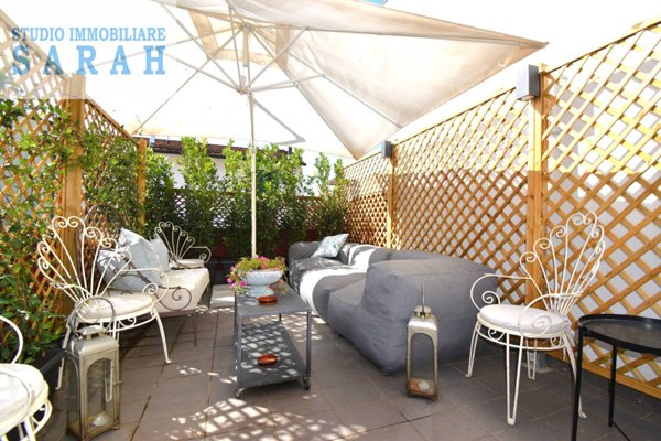 casa indipendente in vendita a Viareggio in zona Centro Storico