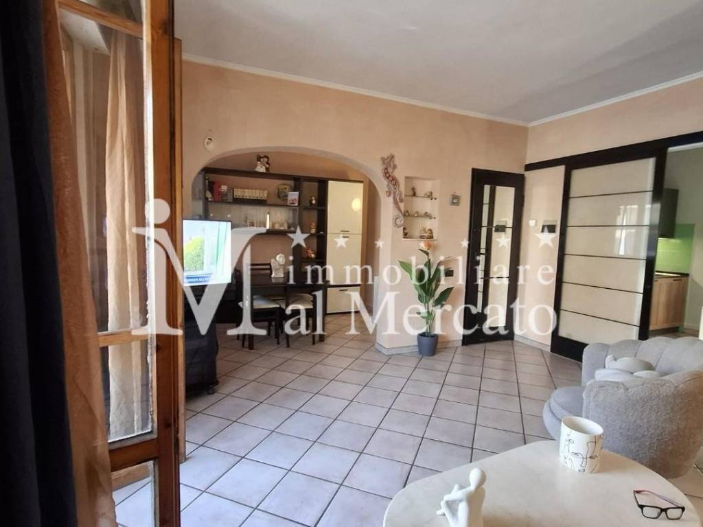 appartamento in vendita a Viareggio in zona Torre del Lago