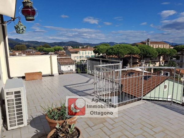 appartamento in vendita a Viareggio in zona Marco Polo