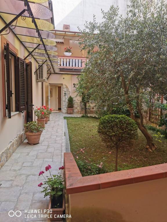 appartamento in vendita a Viareggio in zona Centro Storico