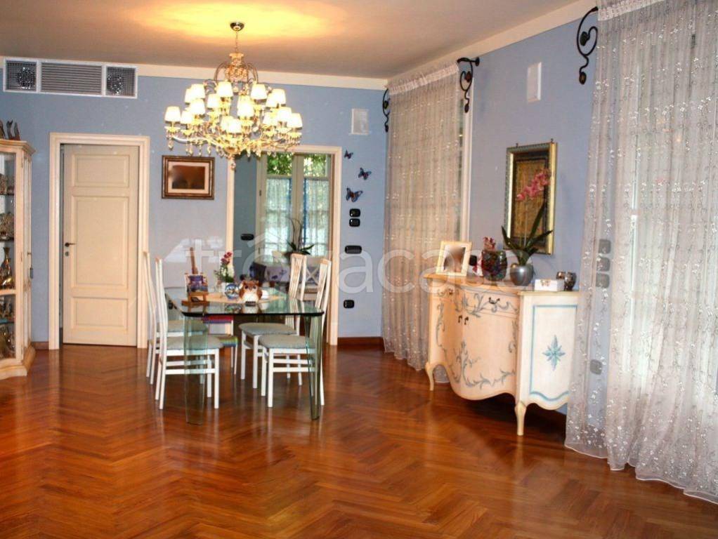 casa indipendente in vendita a Viareggio in zona Don Bosco