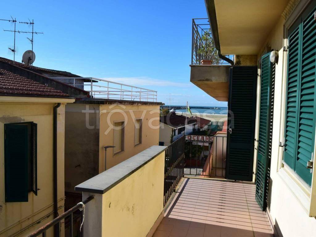 appartamento in vendita a Viareggio