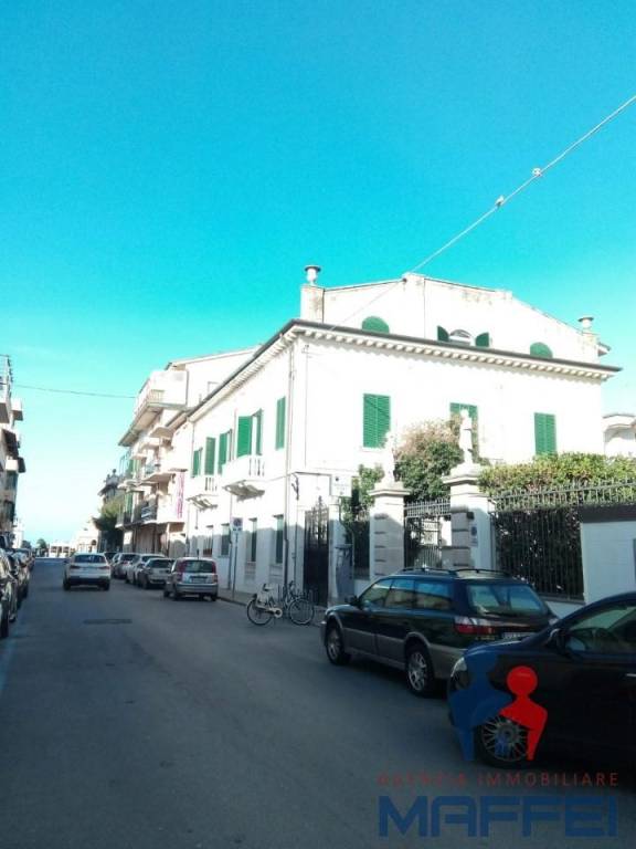 appartamento in vendita a Viareggio