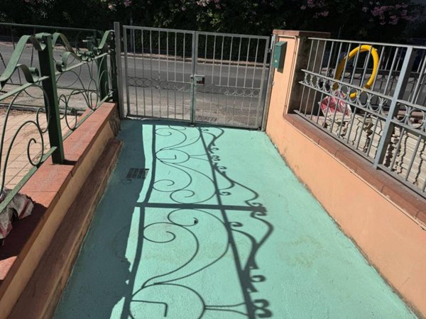 casa indipendente in vendita a Viareggio
