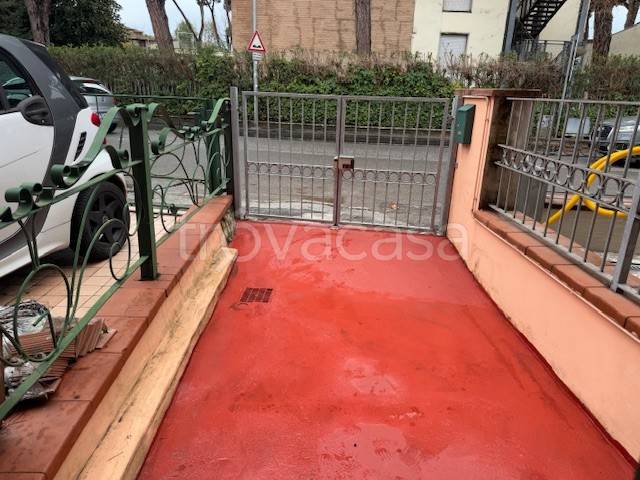 casa indipendente in vendita a Viareggio