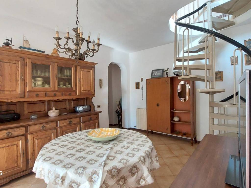 appartamento in vendita a Viareggio in zona Torre del Lago