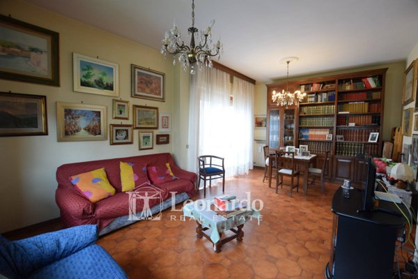 casa indipendente in vendita a Viareggio in zona Campo d'Aviazione