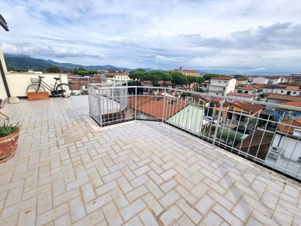 appartamento in vendita a Viareggio