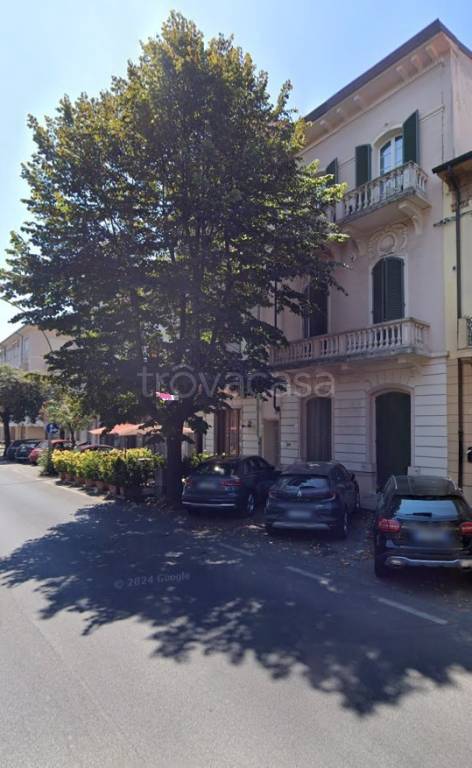 ufficio in vendita a Viareggio