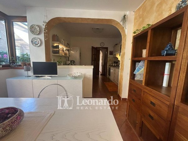 casa indipendente in vendita a Viareggio in zona Campo d'Aviazione