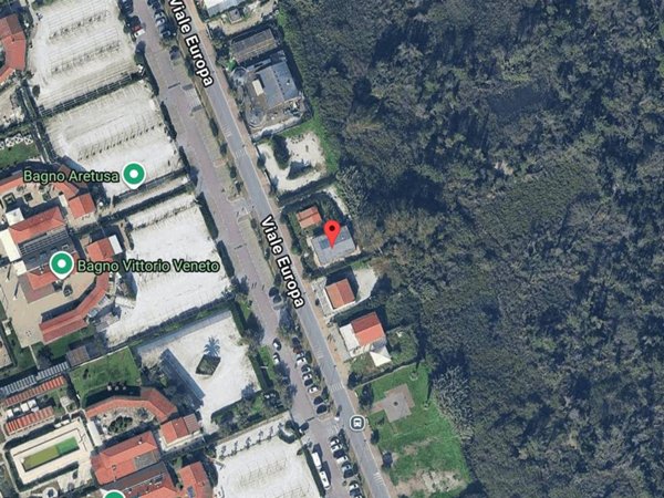 ufficio in vendita a Viareggio