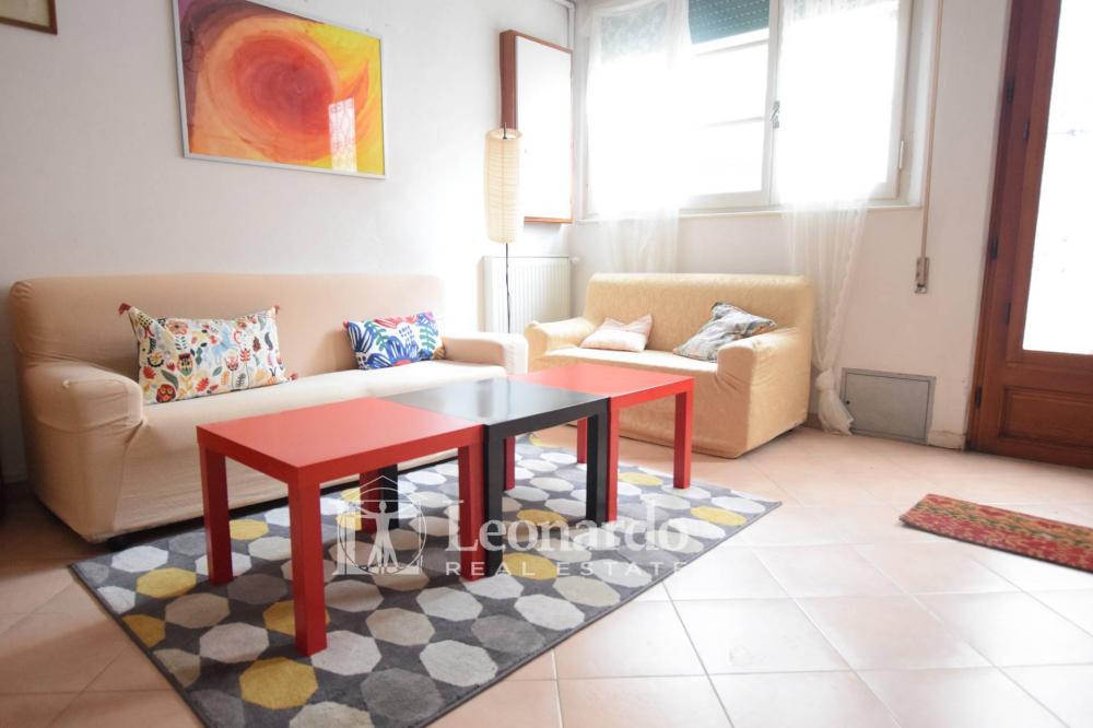 casa indipendente in vendita a Viareggio