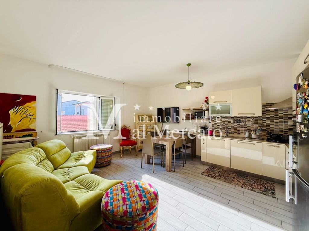 appartamento in vendita a Viareggio in zona Centro Storico