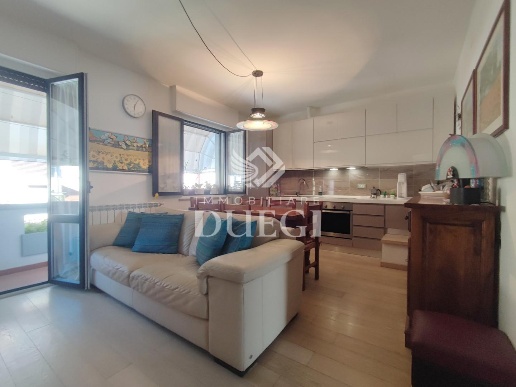 casa indipendente in vendita a Viareggio in zona Centro Storico