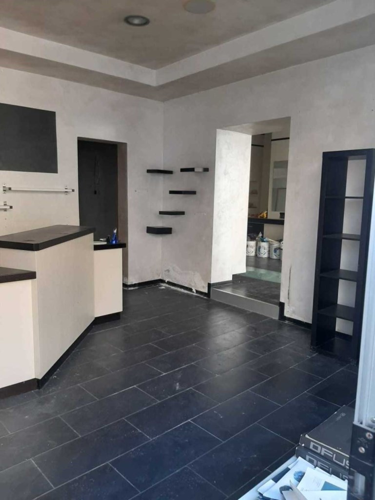 negozio in vendita a Viareggio in zona Centro Storico